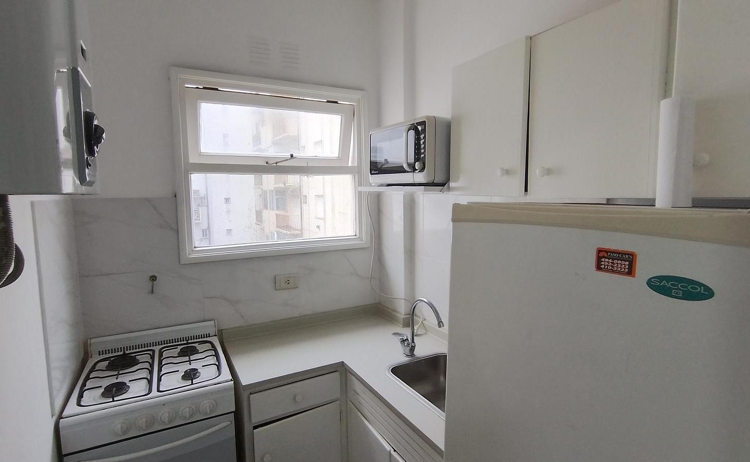 Foto de Monoambiente en alquiler con muebles – Falucho y Las Heras, imagen 2