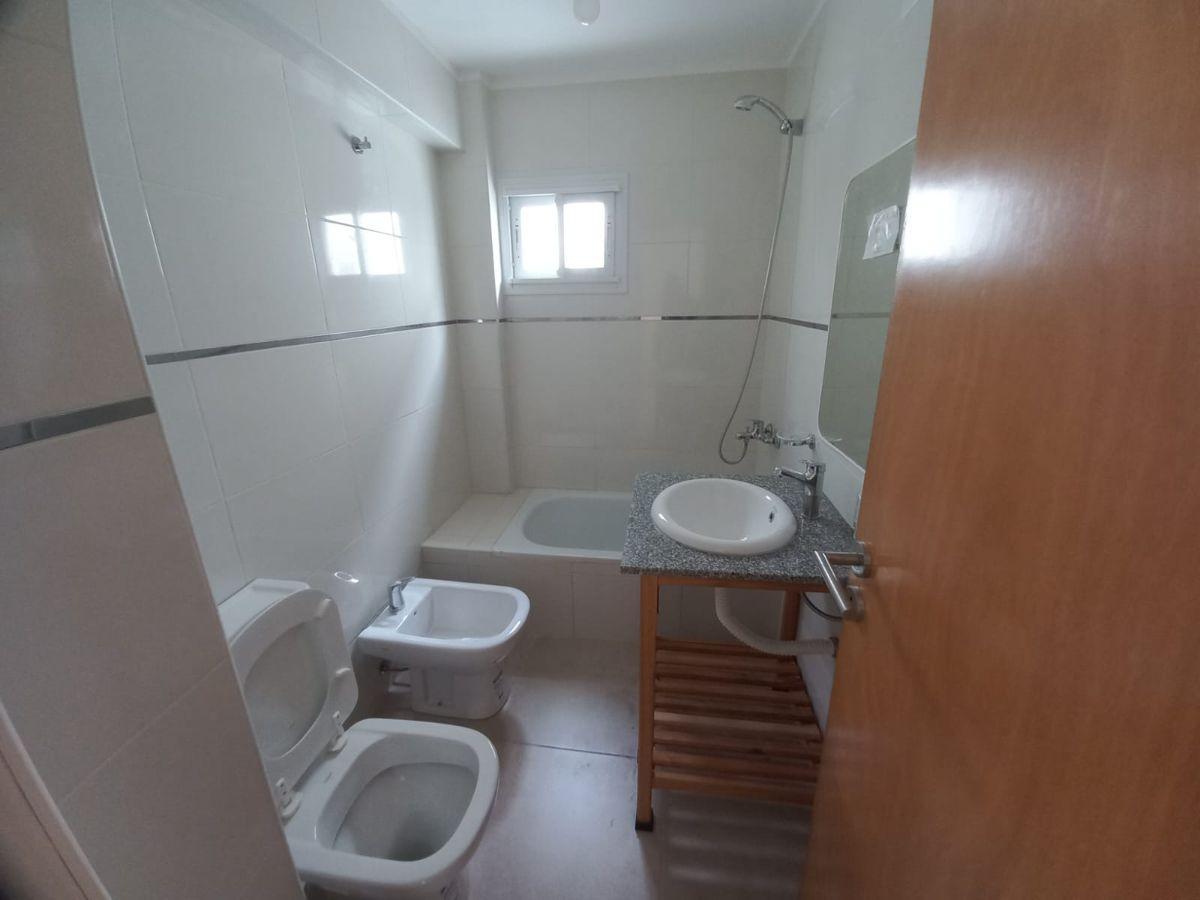 Foto de Departamento de 3 ambientes en alquiler 24 meses sobre Av, imagen 3