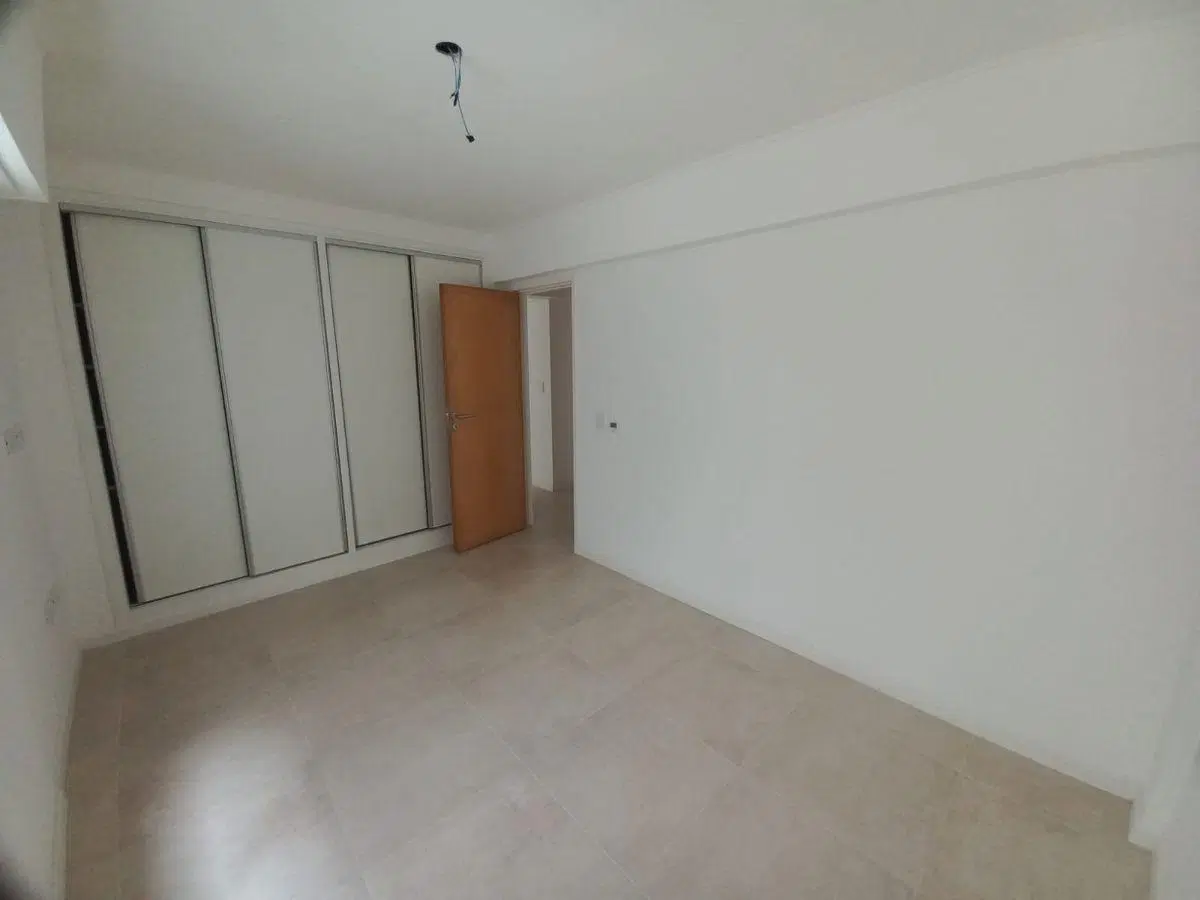 Departamento de 3 ambientes en alquiler 24 meses sobre Av. Independencia y Vieytes 5