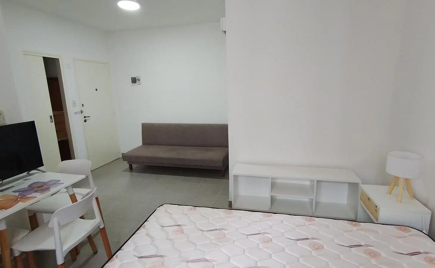 Monoambiente en venta con muebles – Falucho y Las Heras 5