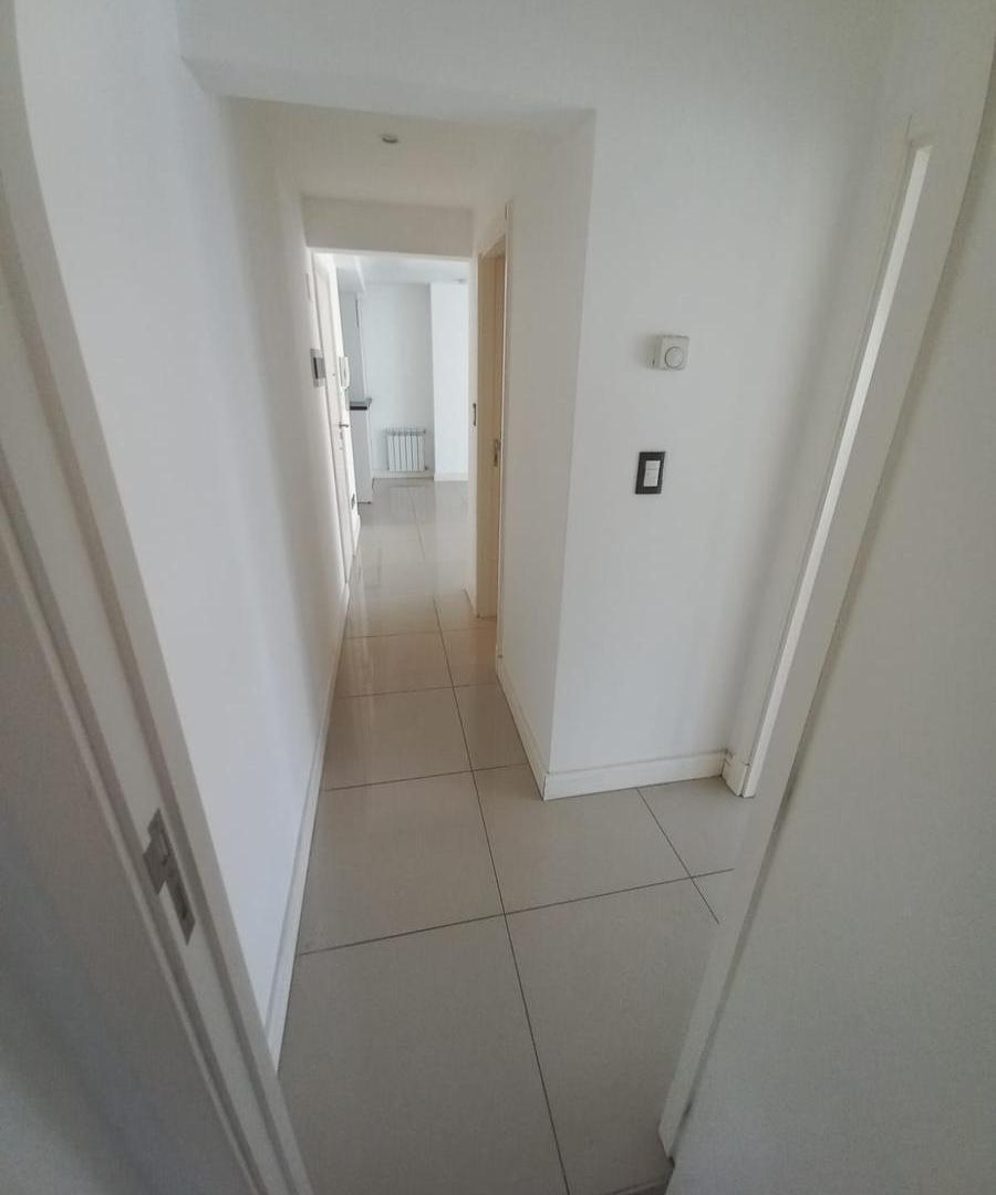 Foto de Alquiler 24 meses departamento 3 ambientes en Gascón y Lamadrid, imagen 3