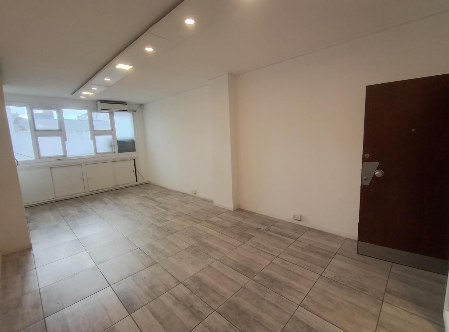 Foto de Oficina en alquiler comercial en zona céntrica, imagen 4