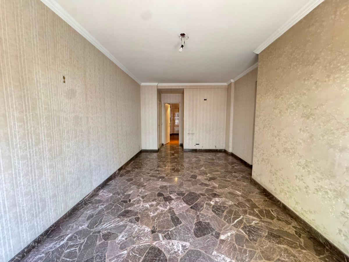 Foto de Departamento de 4 ambientes con dependencia de servicio patio y cochera, imagen 1
