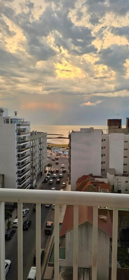 Foto de Exclusivo 3 Ambientes Reciclado Con Vista al Mar - LA PERLA, imagen 2