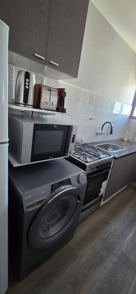 Foto de Exclusivo 3 Ambientes Reciclado Con Vista al Mar - LA PERLA, imagen 3