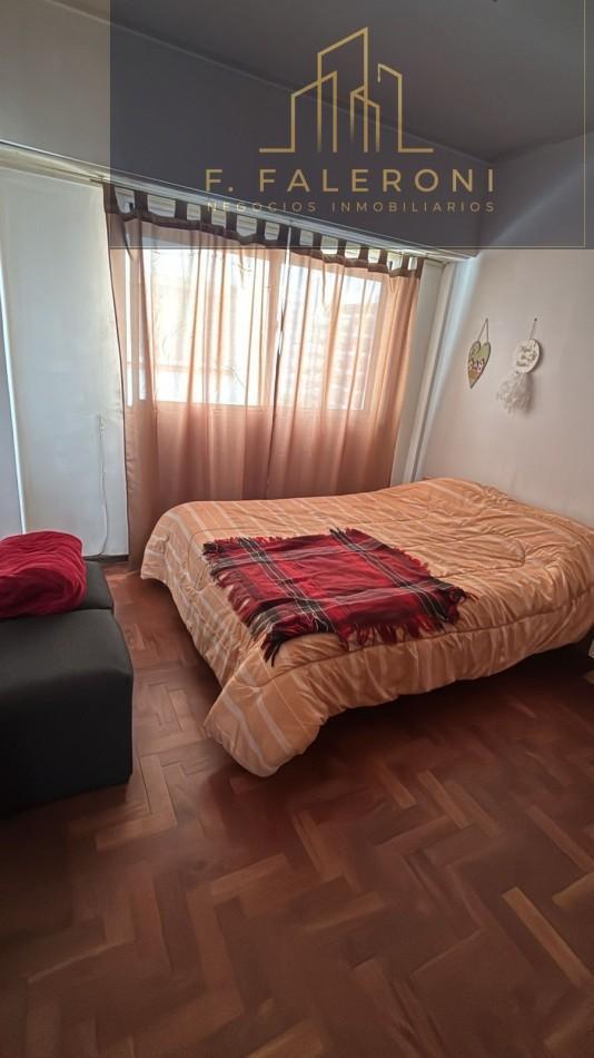 Foto de Venta 2 amb. con balcon a la calle - zona Centro, imagen 2