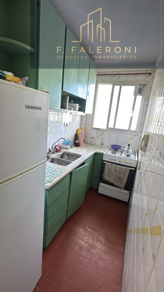 Foto de Venta 2 amb. con balcon a la calle - zona Centro, imagen 4