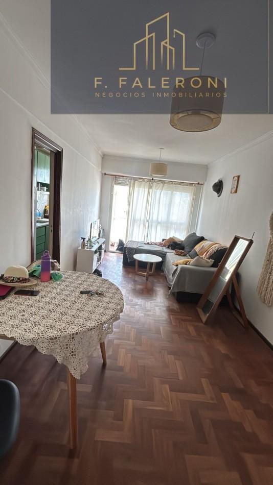 Foto de Venta 2 amb. con balcon a la calle - zona Centro, imagen 1