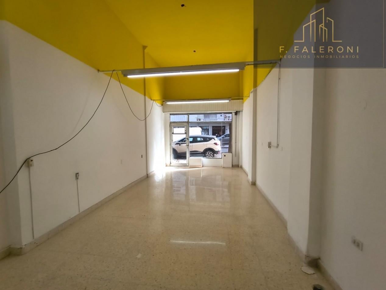 Foto de VENTA LOCAL COMERCIAL CON SUBSUELO - Retasado, imagen 4