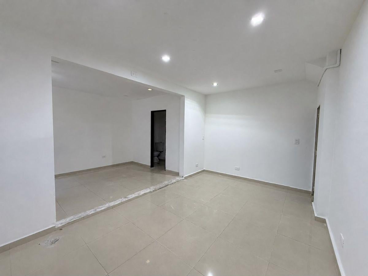 Foto de ALQUILER LOCAL COMERCIAL - CASEROS, imagen 4