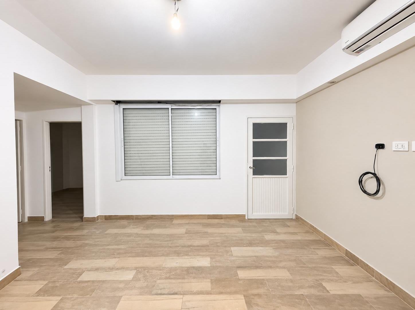 Foto de ALQUILER PH – 2 AMBIENTES CON PATIO – CASEROS, imagen 3