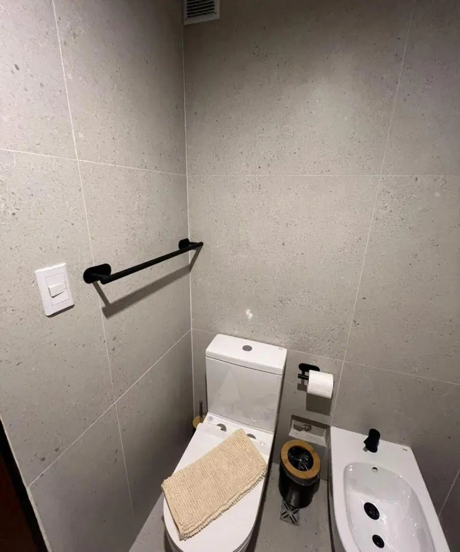 VENTA - Monoambiente totalmente refaccionado y equipado en el centro! 3