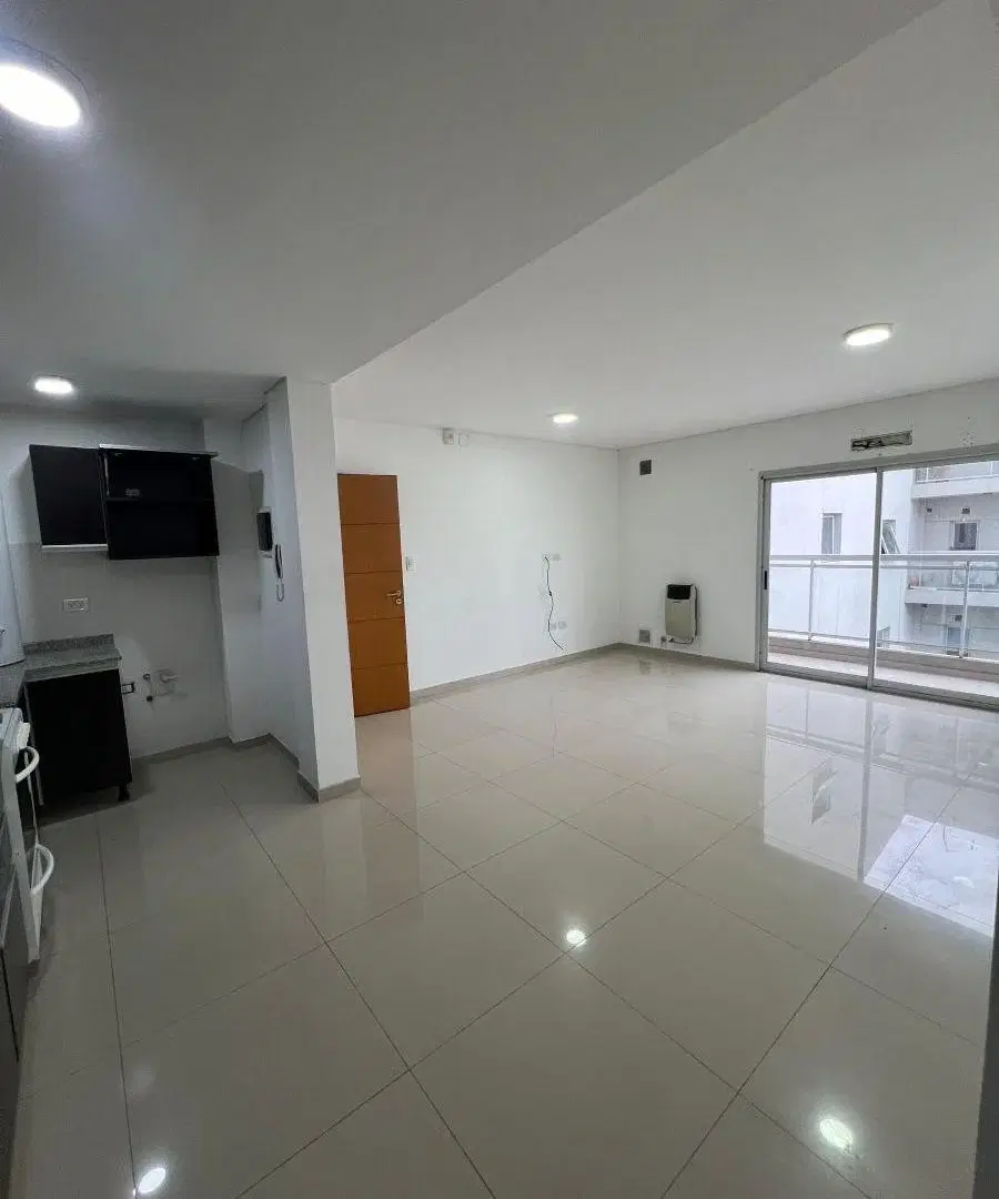 Departamento en Alquiler 2 ambientes con balcón 1