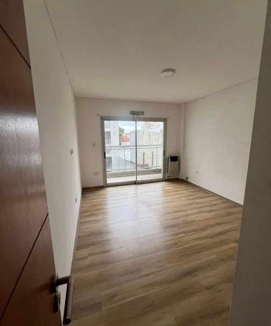 Departamento en Alquiler 2 ambientes con balcón 2