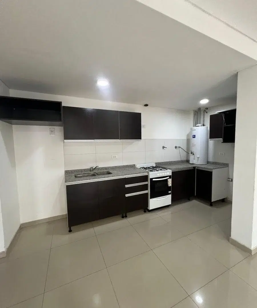 Departamento en Alquiler 2 ambientes con balcón 4