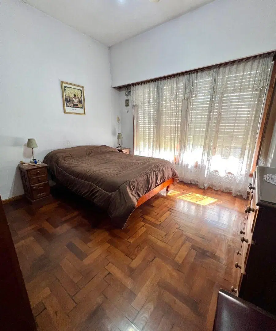 CASA CON 3 DORMITORIOS EN BERAZATEGUI 5