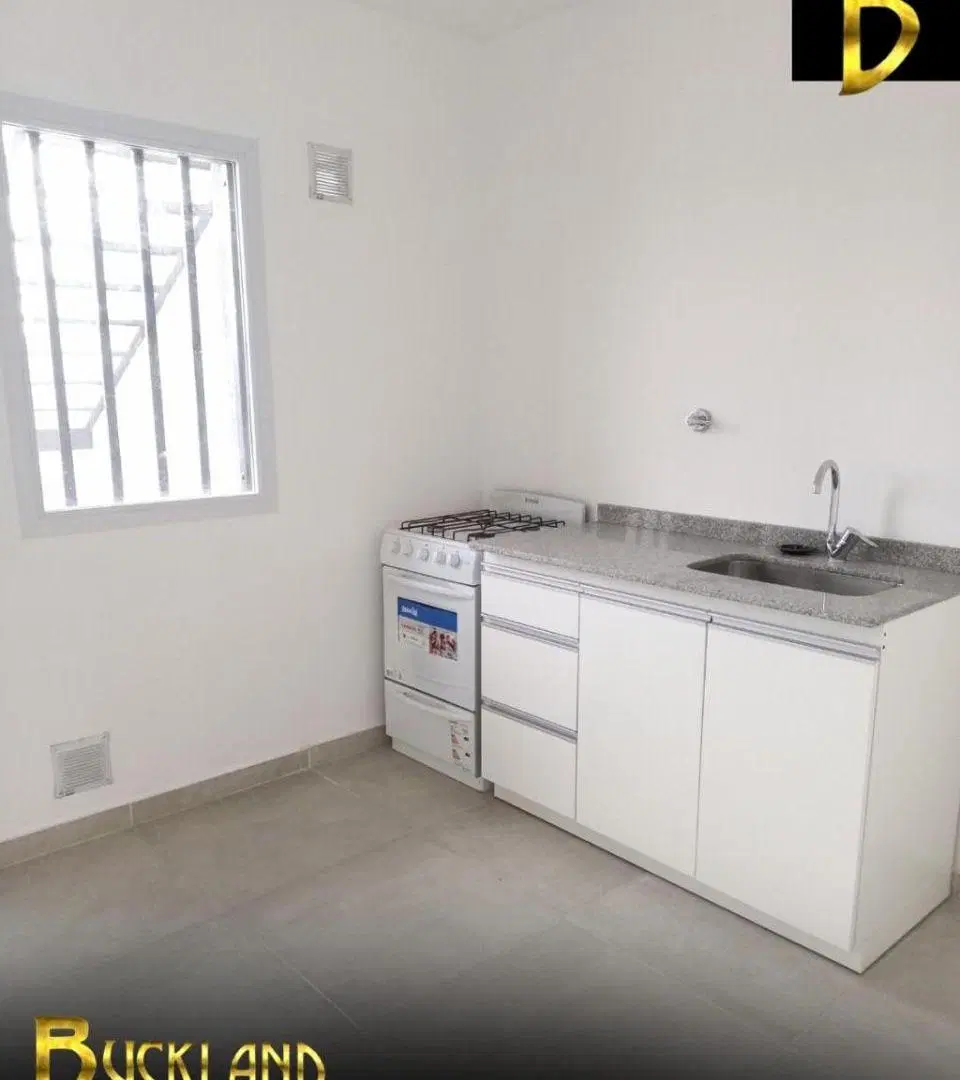 MONOAMBIENTE EN ALQUILER IDEAL OFICINA PROFESIONAL 2