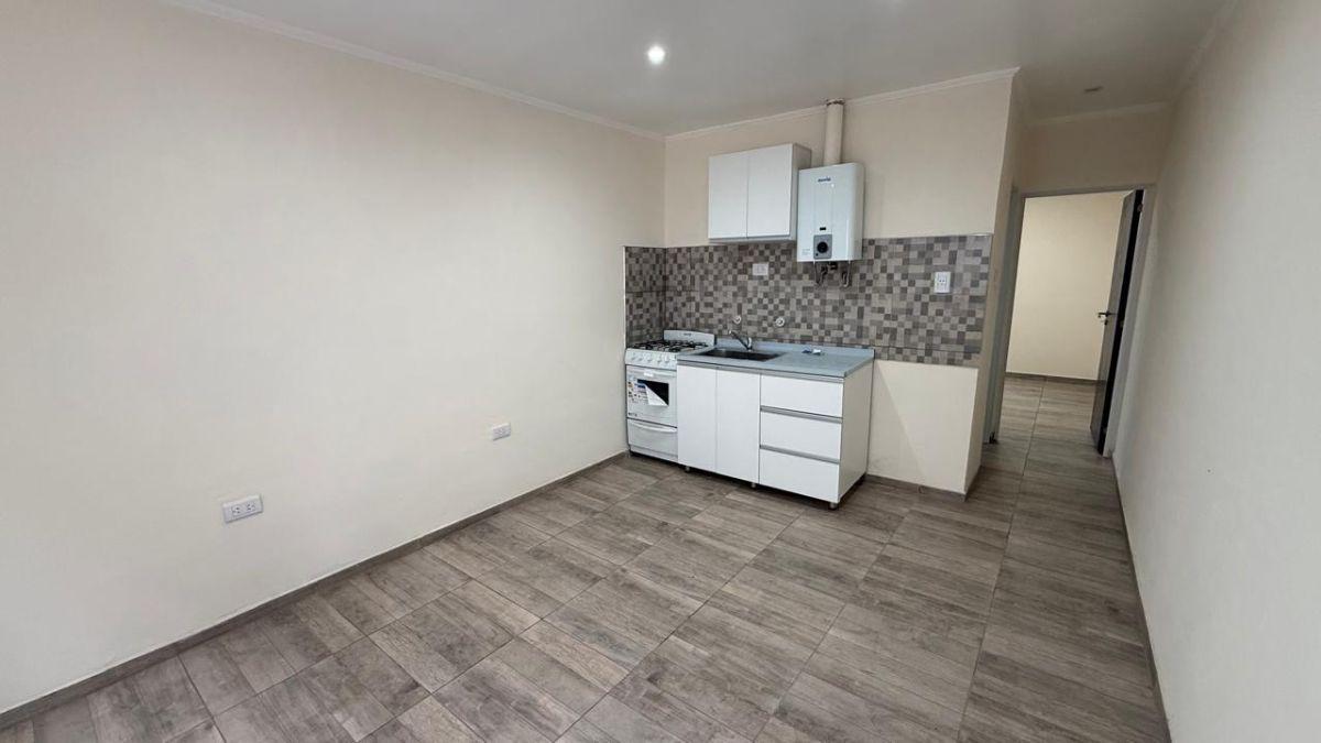Foto de DEPARTAMENTO UN DORMITORIO EN VENTA SOBRE AV RAMIREZ. INVERSIÓN, imagen 2