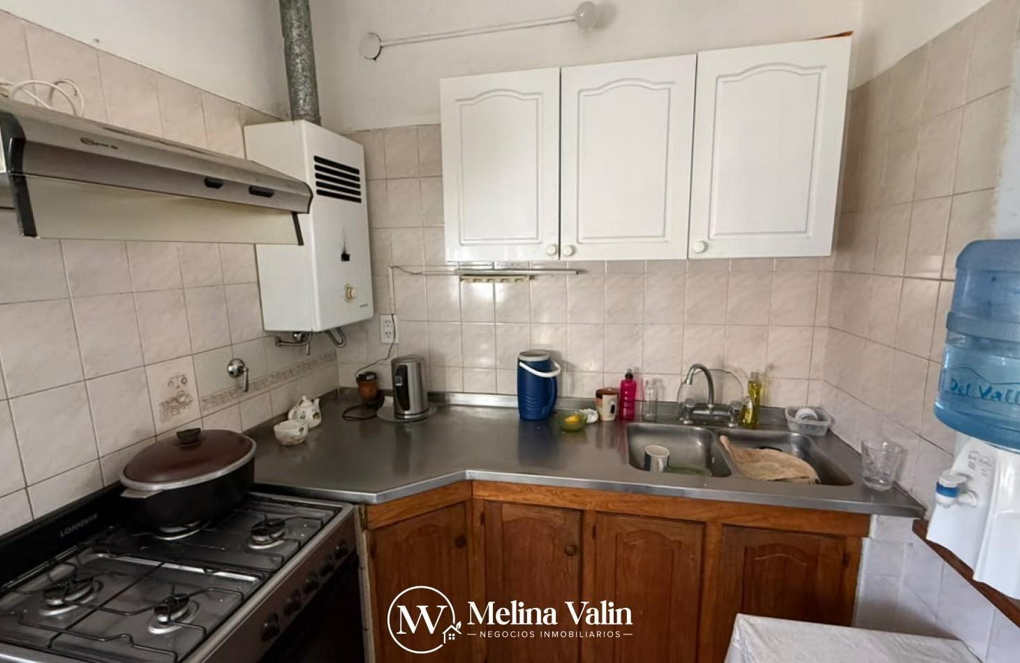 Foto de EN VENTA | CASA DE 3 DORMITORIOS- Barrio Santa Lucia, imagen 4