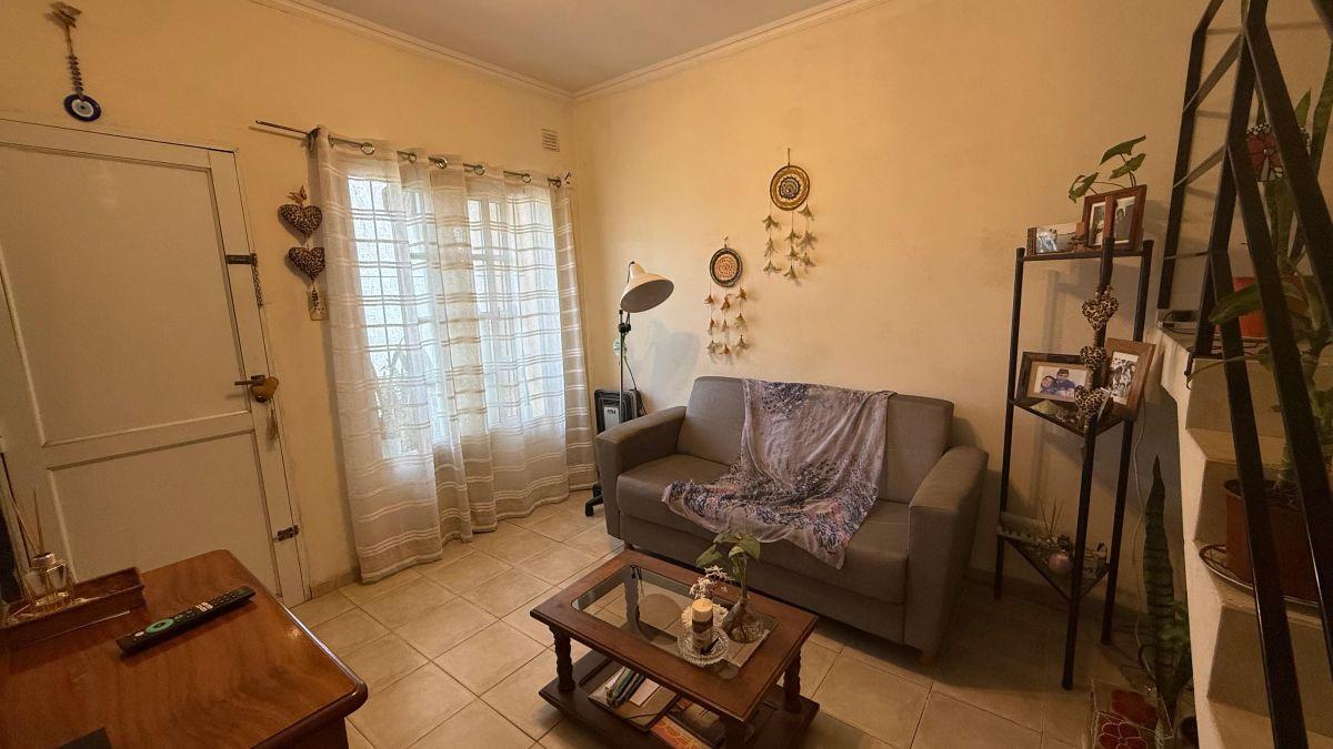 Foto de DUPLEX DE 2 DORMITORIOS EN VENTA, ZONA PROV UNIDAS Y DIV DE LOS ANDES, imagen 1