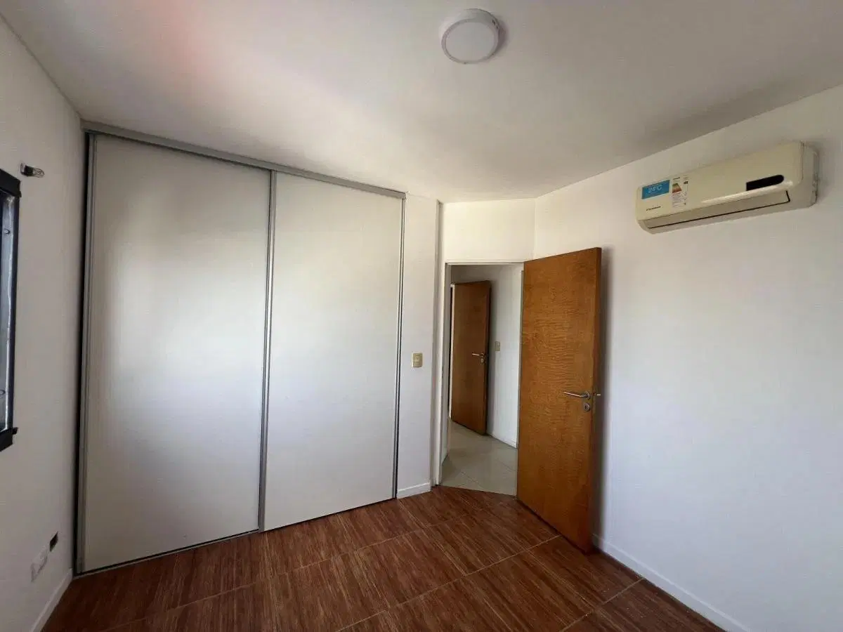 Depto 3 Amb Con Balcón Y Cochera Cubierta - 70m² - Baño Y Toilette - San Justo 3