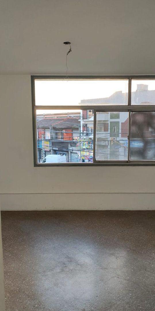 Foto de Oficina comercial de 25 m² en venta y alquiler en San Justo, imagen 3
