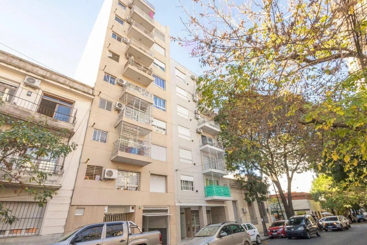 CABALLITO ALQUILER MONOAMBIENTE CON BALCÓN 2
