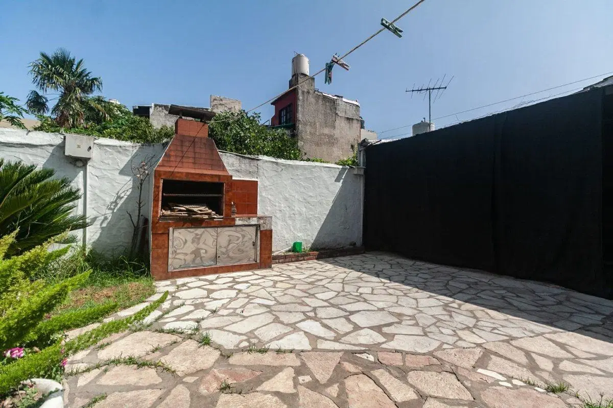 VENTA CASA 4 AMB CON PILETA Y GARAGE 4