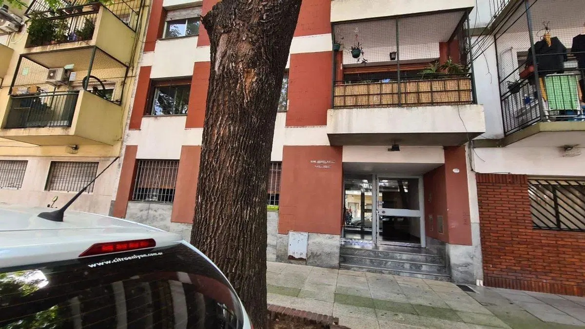 VENTA DEPTO 3 AMBIENTES  PB 2  PATIOS APTO CREDITO 3