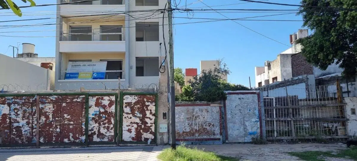 VENTA LOTE PROPIO CASEROS CENTRO INVERSOR 2