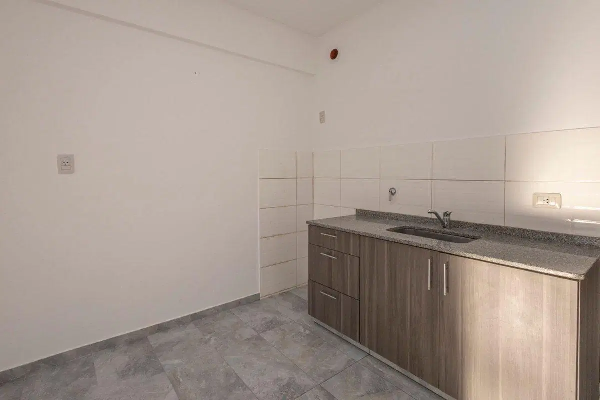 VENTA DEPARTAMENTO SAN JUSTO 2 AMBIENTES BALCON 2