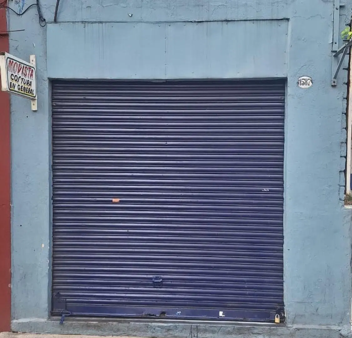 LOTE A DOS CALLES CON DOS LOCALES ACEPTA PERMUTA! 4