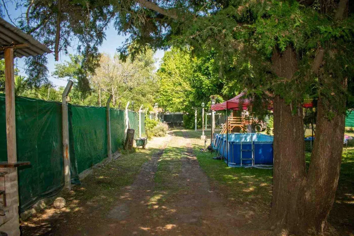 VENTA CASA LA REJA 5 AMB, ENORME PARQUE, EXCELENTE 5