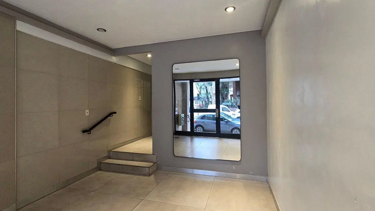 VENTA DOS AMBIENTES TOTALMENTE RENOVADO COLEGIALES 5