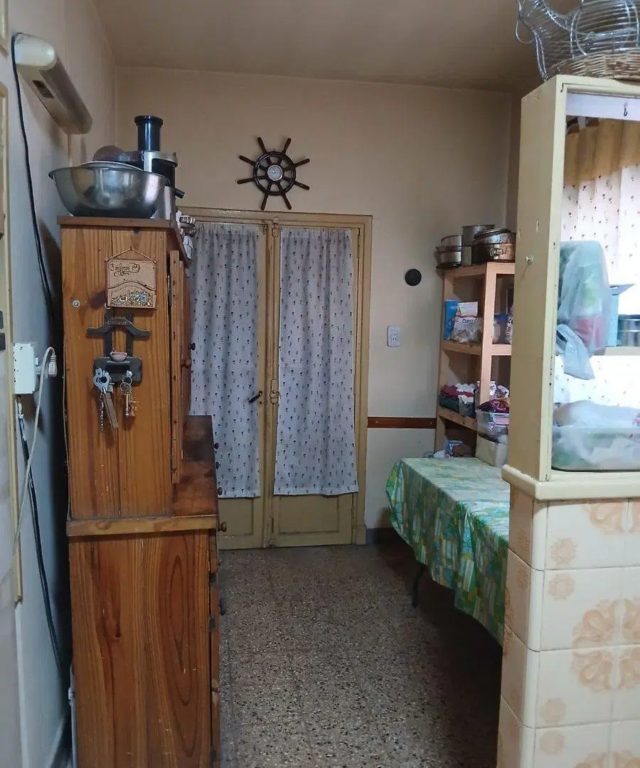 Casa en Burzaco 4 dorm, 2 cocinas y parrilla!!! 2