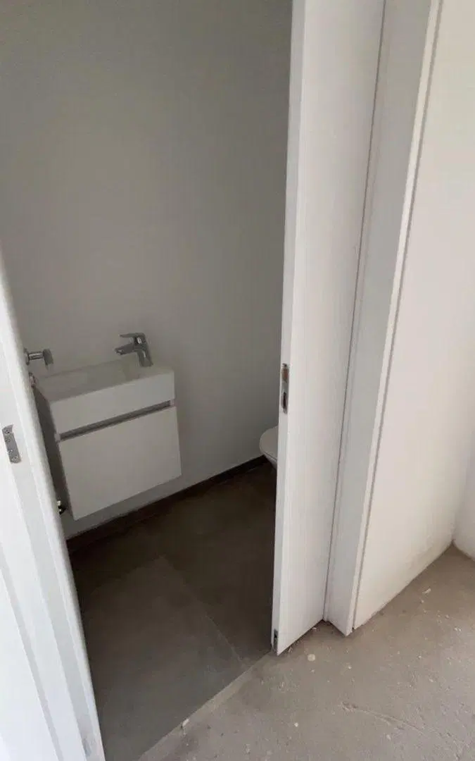 Piso alto. Hermosa vista. Lujosos amenities. 5