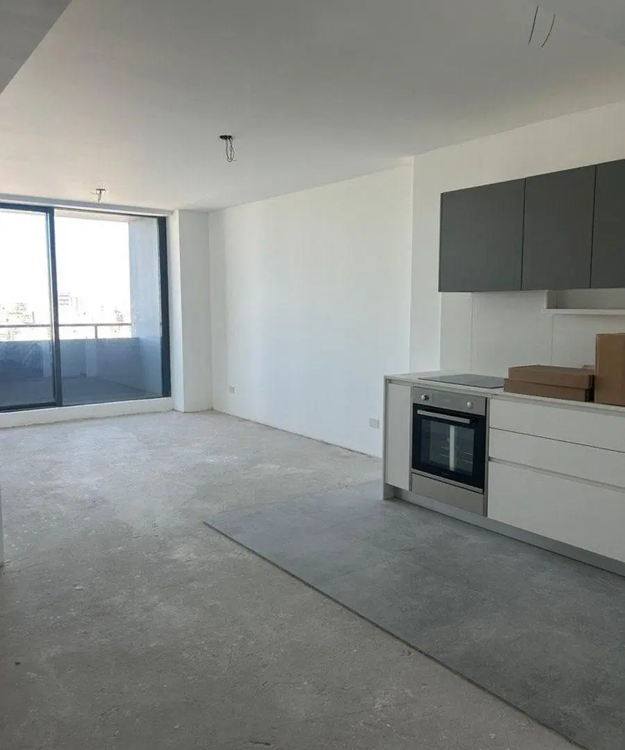 Piso alto. Hermosa vista. Lujosos amenities. 2