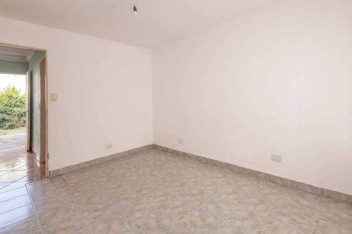 Oportunidad única en La Reja Comoda casa, luminosa 4