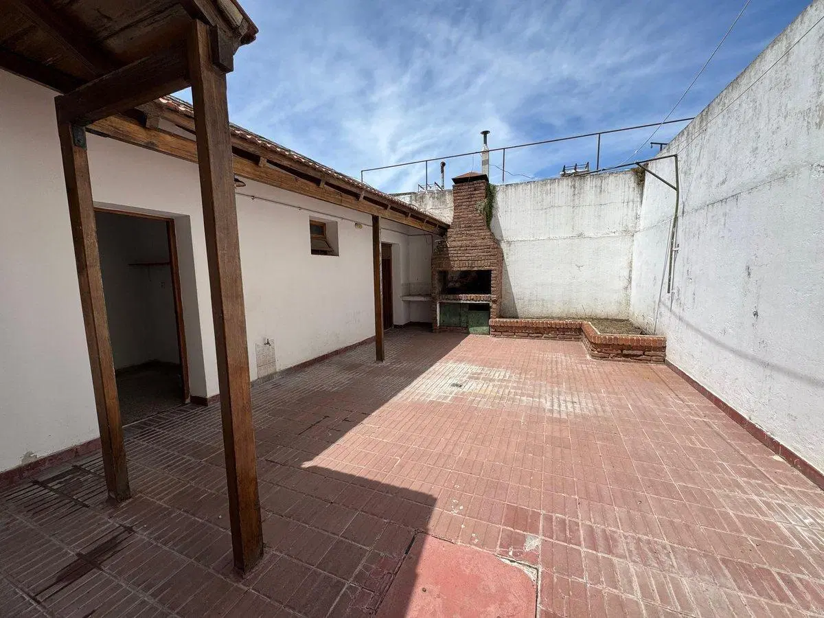 CASA-CENTRICA 5AMBIENTES-PATIO/GARAJE/APTO CREDITO 3