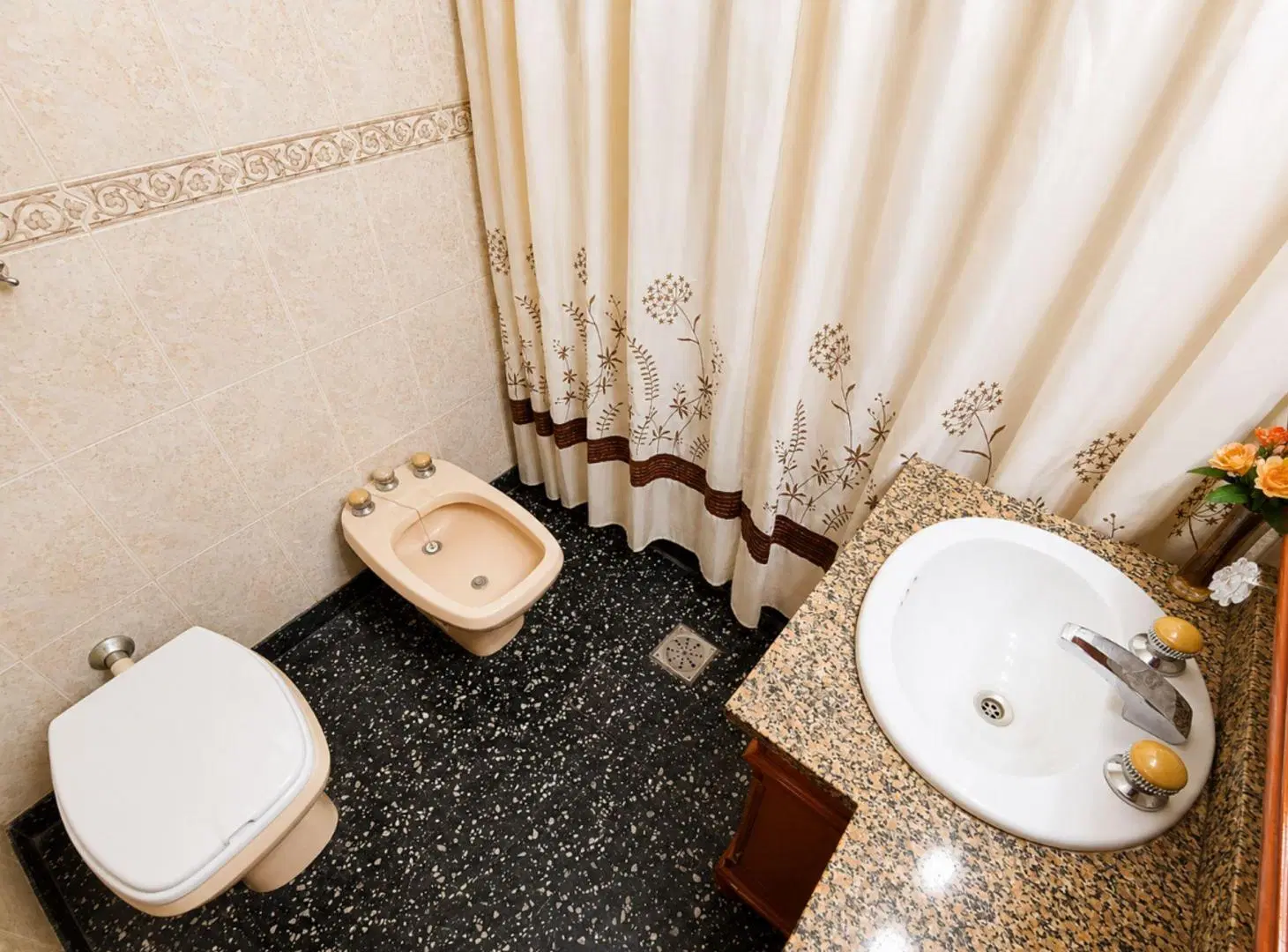VENTA PH 3/4 AMB-PATIO Y TERRAZA- S/EXPENSAS 8