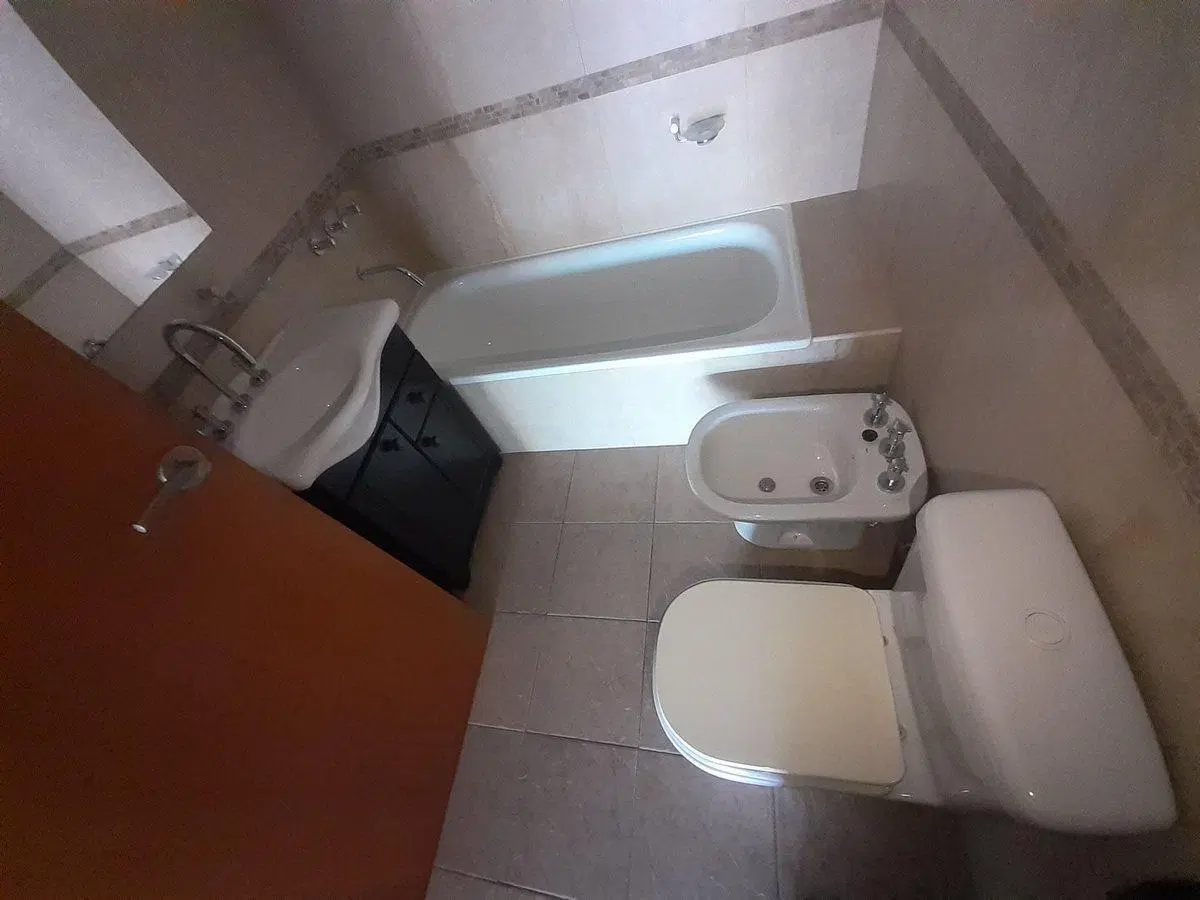 VENTA MONOAMBIENTE BALCÓN TERRAZA COCHERA  FLORES 4