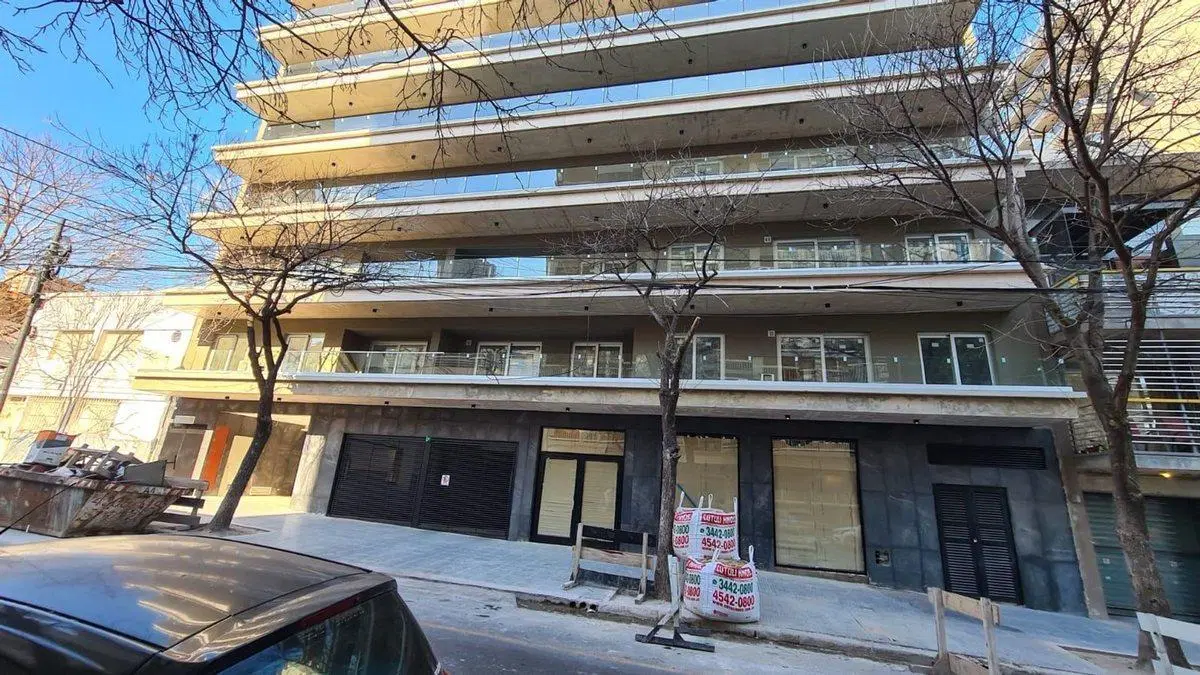 VENTA LOCAL  COMERCIAL PB  FRENTE NUÑEZ  ESTRENAR 5