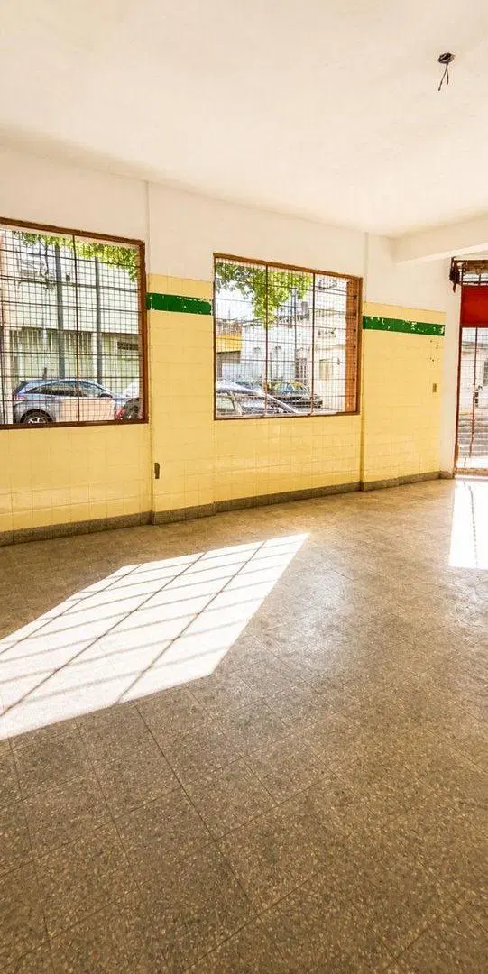 LOCAL COMERCIAL EN ESQUINA – GRAN POTENCIAL 2