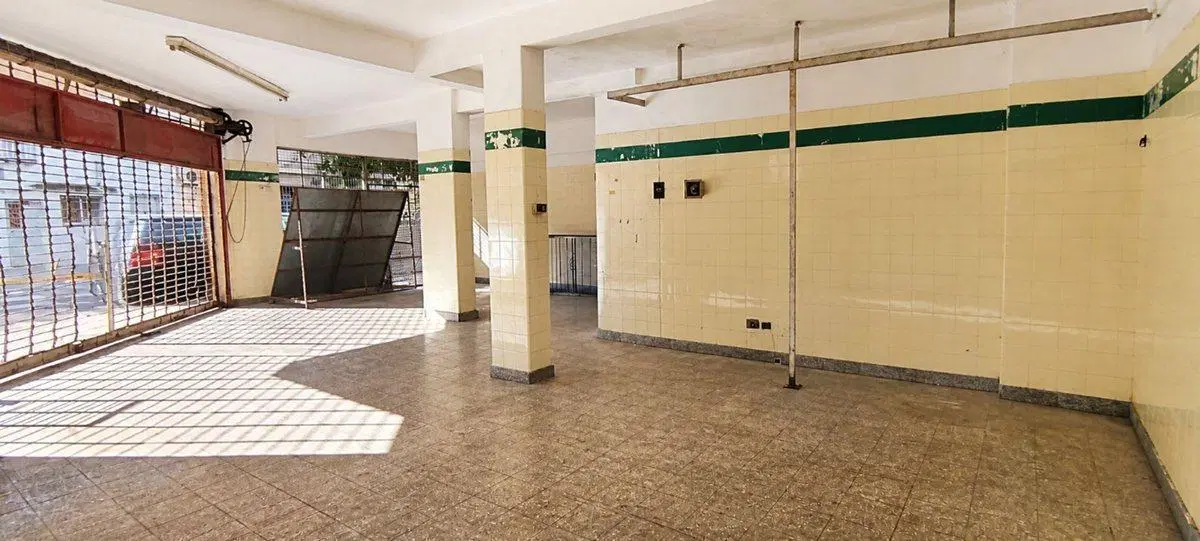 LOCAL COMERCIAL EN ESQUINA – GRAN POTENCIAL 5