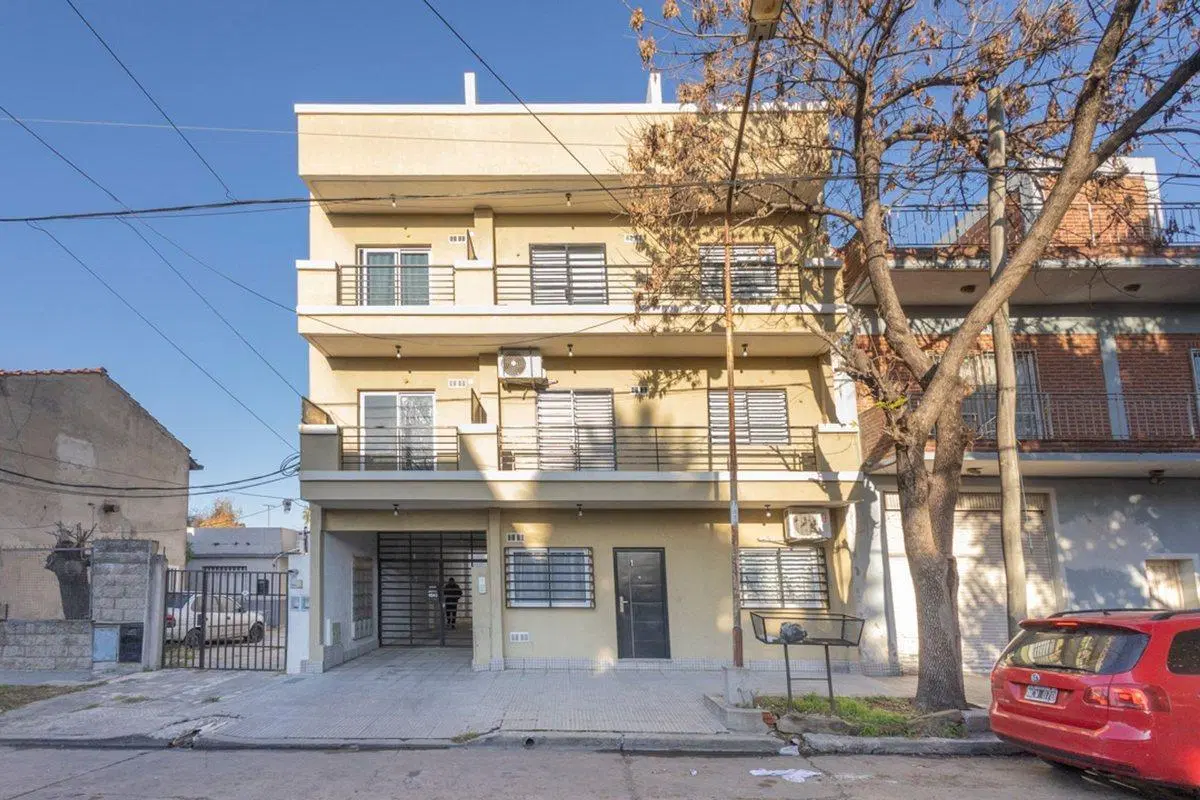 VENTA DEPARTAMENTO SAN JUSTO 2 AMBIENTES BALCON 5