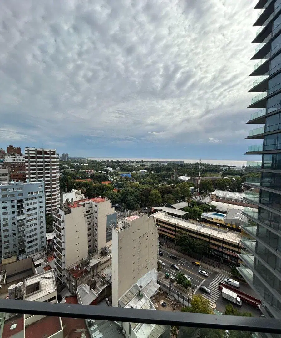 Increíble vista. Piso alto. Lujosos Amenites. 5