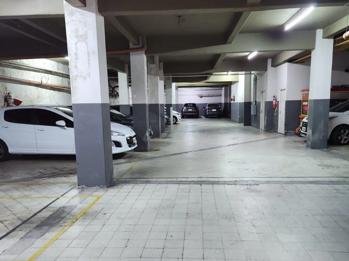 COCHERA EN VENTA- MONTEVIDEO Y BME. MITRE 2