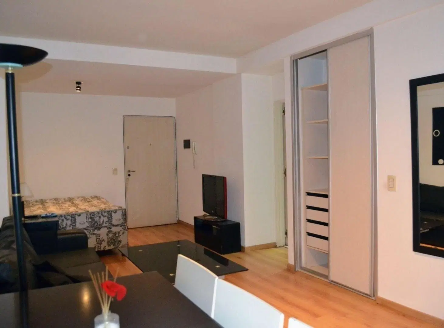 VENTA MONOAMBIENTE BALCON TERRAZA FRENTE PALERMO 4