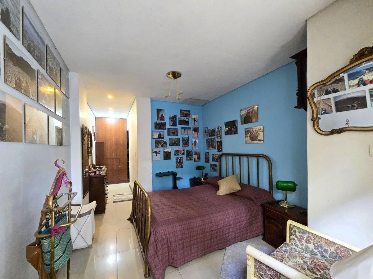 VENTA CASA DE 6 AMBIENTES CON PATIO Y 2 TERRAZAS 4