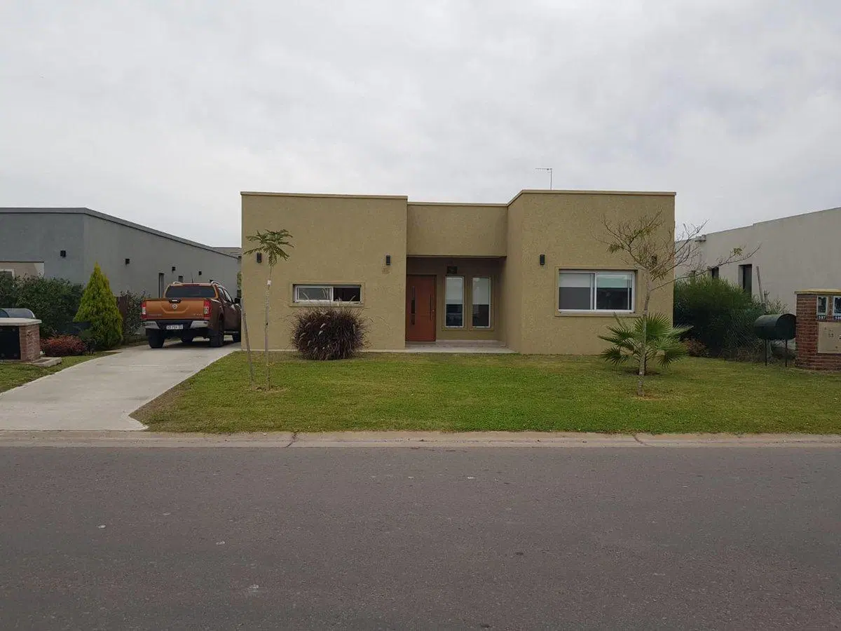 CASA 4 AMB. RECIBE FORMAS DE PAGO, PDE! 4